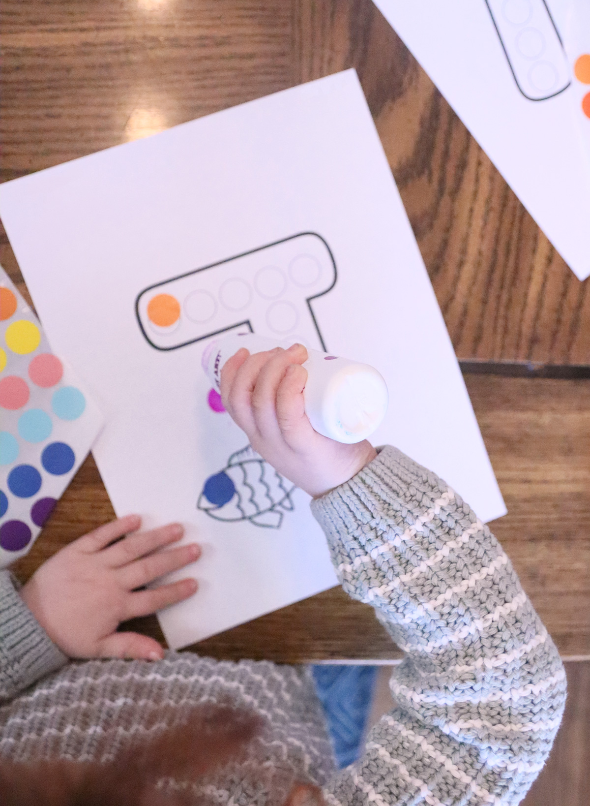 Aleph Bet Do a Dot Sheets - Hebrew School Coloring Pages and Activities - Image 9