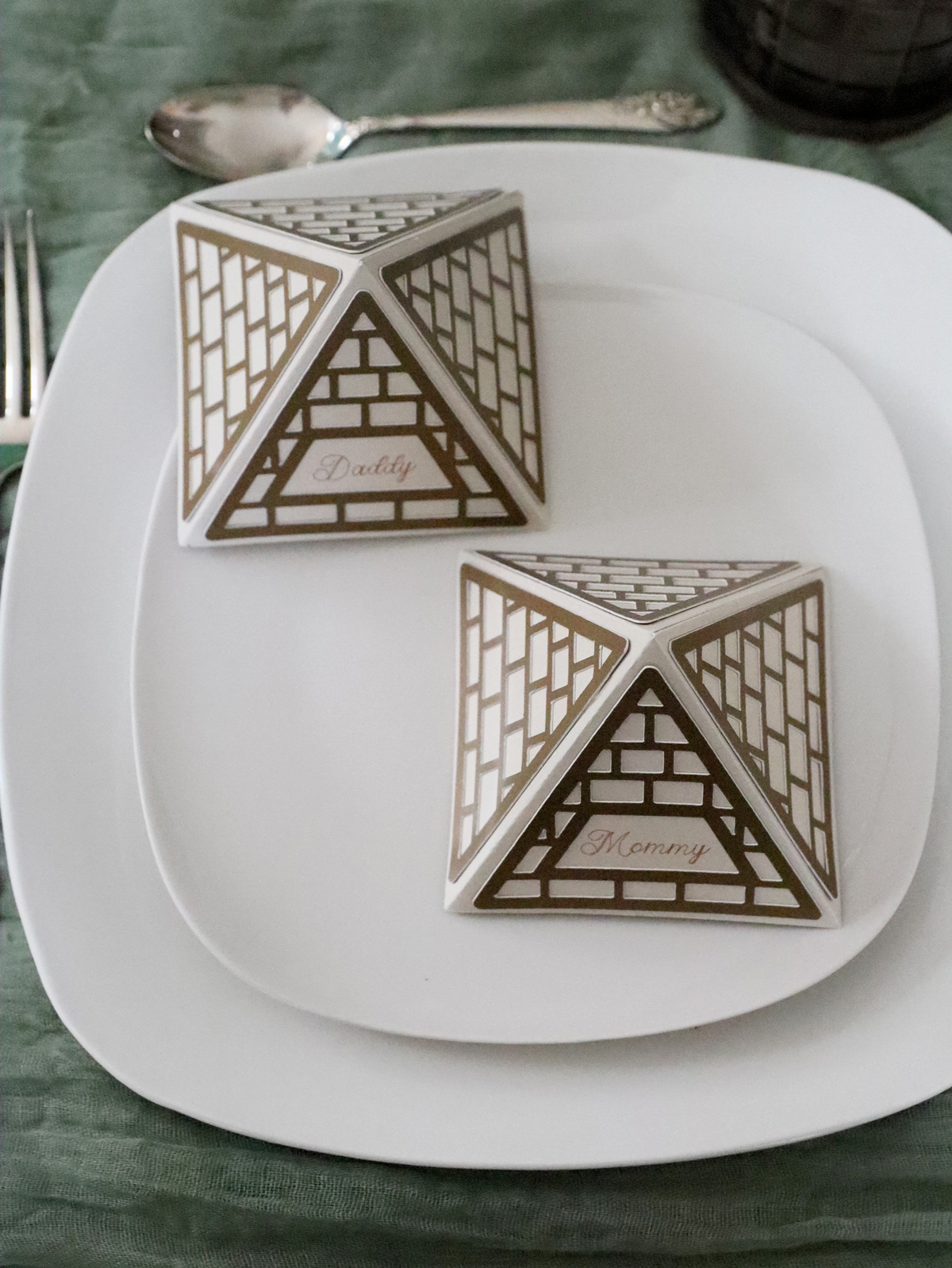 Great Pyramids of Egypt Passover Place Cards SVG and Printable | Cut File and PDF for Pesach - Image 15